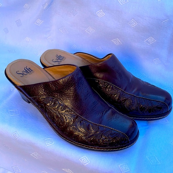 Sofft Leather Clogs - Picture 4 of 5